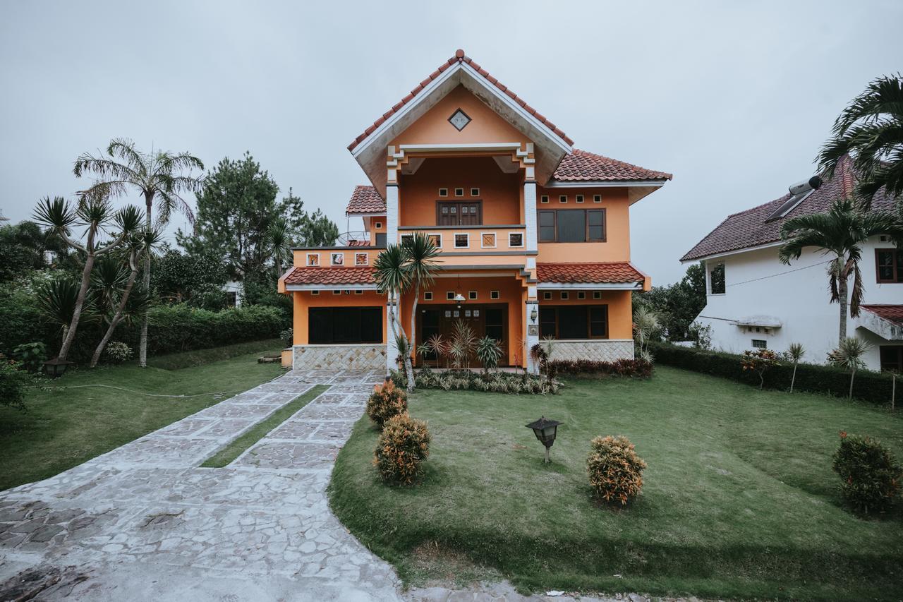 Villa Batu Malang Batu (East Java) Exterior photo